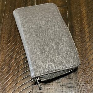 Elegant Gray Women's Wallet